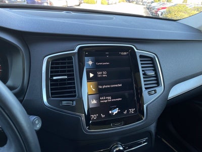 2022 Volvo XC90 T5 Momentum