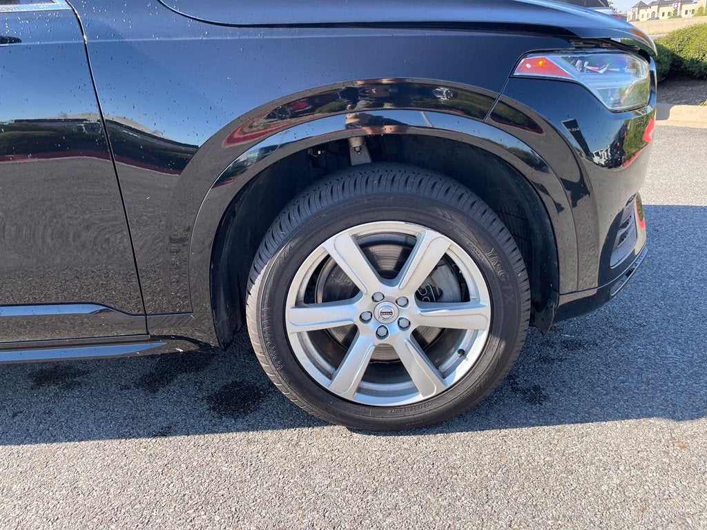 2022 Volvo XC90 T5 Momentum