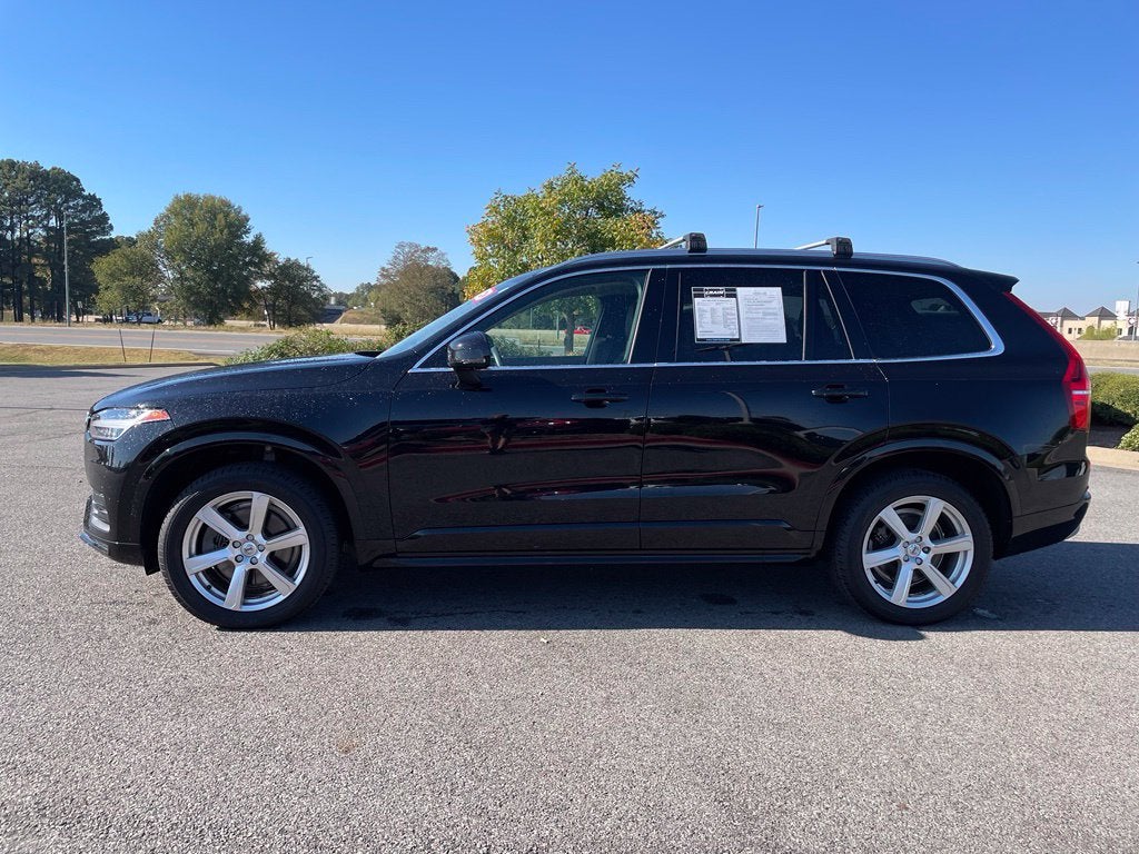 2022 Volvo XC90 T5 Momentum