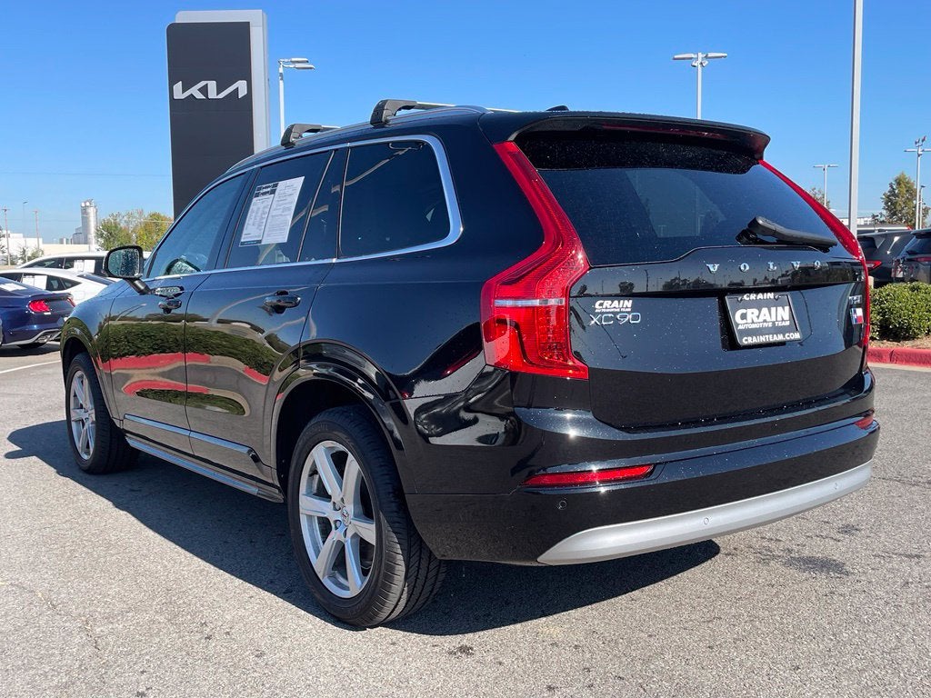 2022 Volvo XC90 T5 Momentum