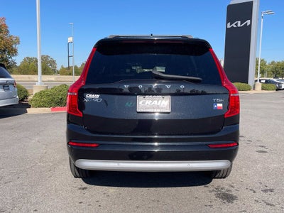 2022 Volvo XC90 T5 Momentum