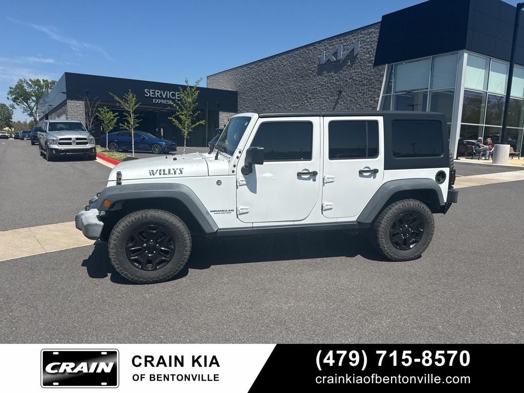 2016 Jeep Wrangler Unlimited Willys - 4WD / CLEAN CARFAX