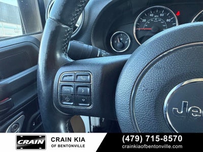 2013 Jeep Wrangler Unlimited Sahara - 4WD / CLEAN CARFAX / ONE OWNER