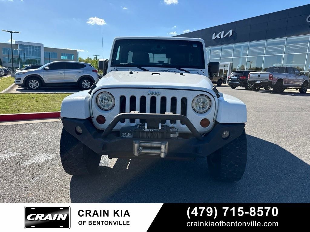 2013 Jeep Wrangler Unlimited Sahara - 4WD / CLEAN CARFAX / ONE OWNER