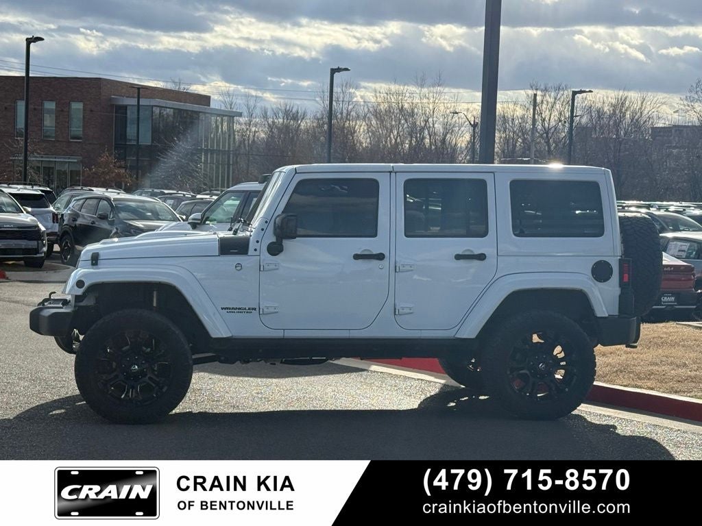 2015 Jeep Wrangler Unlimited Sahara Altitude - 4WD / CLEAN CARFAX / LIFT / WHEELS / TIRES