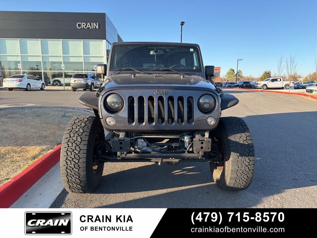 2014 Jeep Wrangler Unlimited Rubicon - LIFTED! / 4WD / CLEAN CARFAX