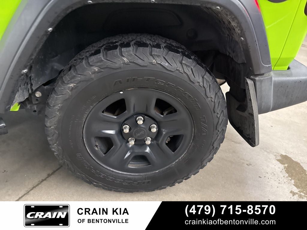 2021 Jeep Wrangler Sport - 4WD / CLEAN CARFAX HISTORY