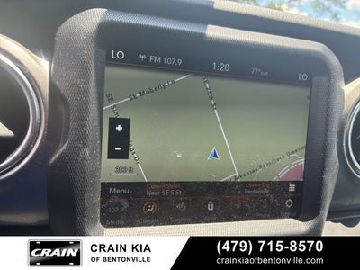 2020 Jeep Wrangler Unlimited Sahara - 4WD / SKY ONE TOUCH / ONE OWNER