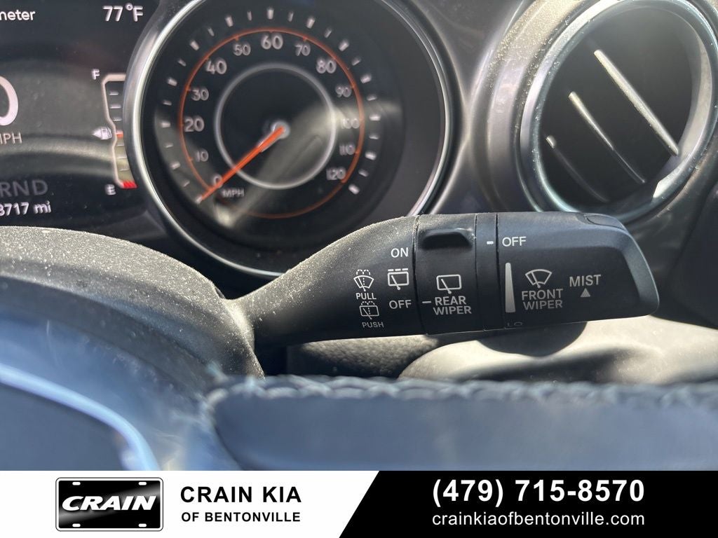 2020 Jeep Wrangler Unlimited Sahara - 4WD / SKY ONE TOUCH / ONE OWNER