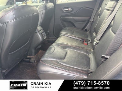 2016 Jeep Cherokee Trailhawk - 4WD / SUNROOF / CLEAN CARFAX