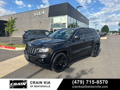 2013 Jeep Grand Cherokee Laredo - 4WD / SUNROOF