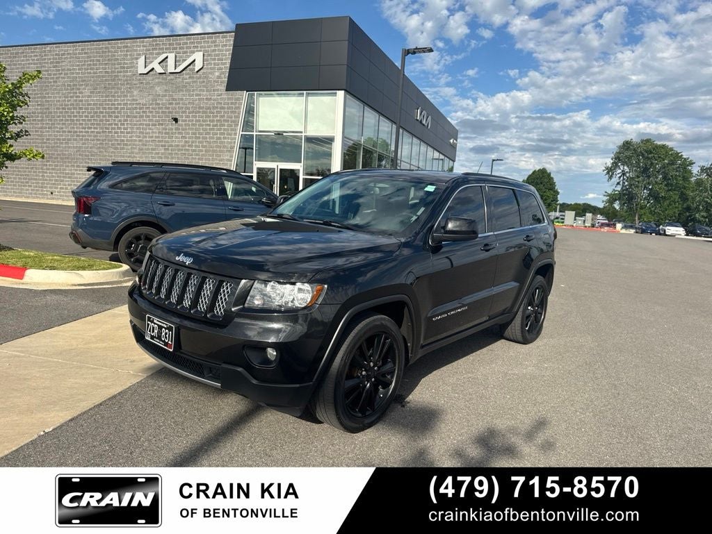 2013 Jeep Grand Cherokee Laredo - 4WD / SUNROOF