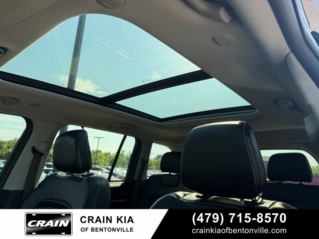 2023 Jeep Grand Cherokee Limited - 4WD / PANORAMIC SUNROOF / ONE OWNER