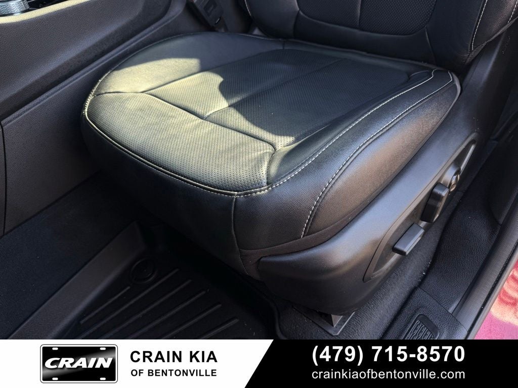 2023 Jeep Grand Cherokee Limited - 4WD / PANORAMIC SUNROOF / ONE OWNER