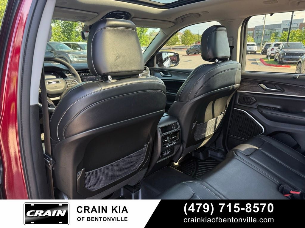 2023 Jeep Grand Cherokee Limited - 4WD / PANORAMIC SUNROOF / ONE OWNER
