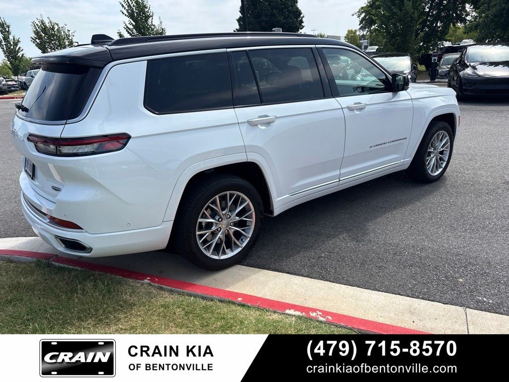 2025 Jeep Grand Cherokee L Summit - 4WD / PANORAMIC SUNROOF / CLEAN CARFAX