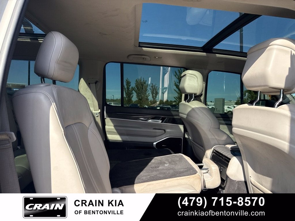2022 Jeep Wagoneer Series II - PANORAMIC SUNROOF / CLEAN CARFAX