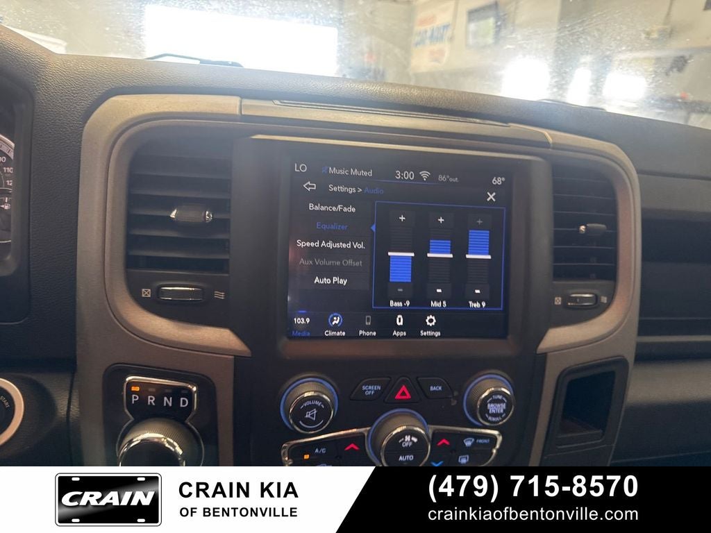 2021 RAM 1500 Classic Tradesman - CLEAN CARFAX / ONE OWNER / LOW MILES!