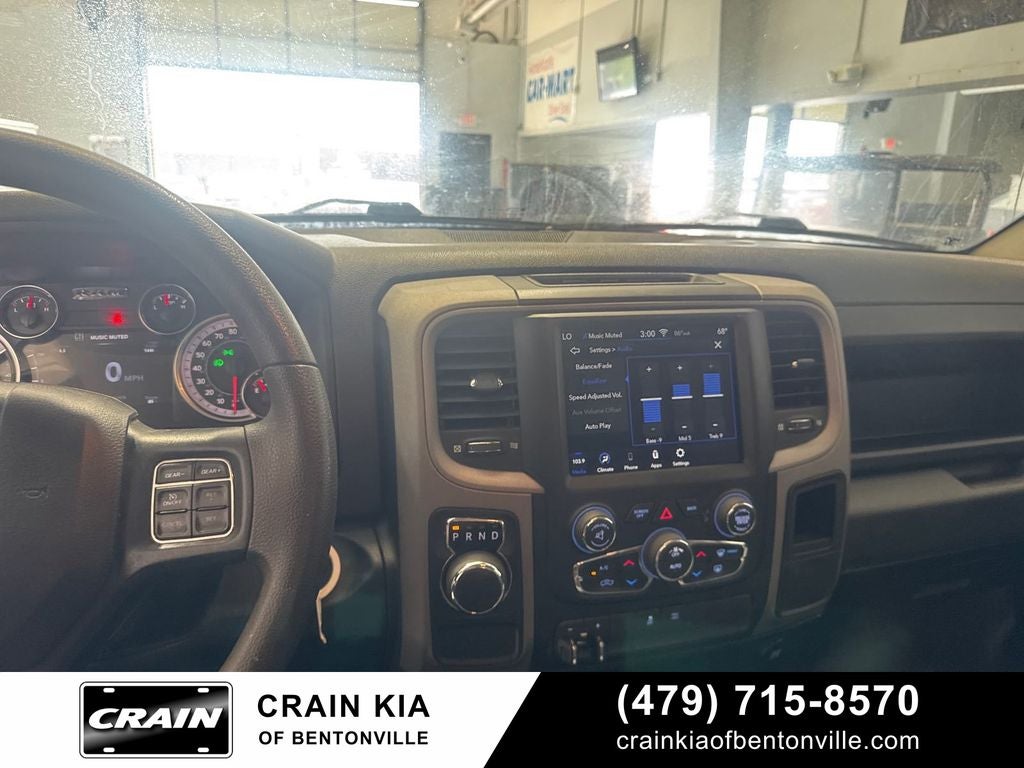 2021 RAM 1500 Classic Tradesman - CLEAN CARFAX / ONE OWNER / LOW MILES!