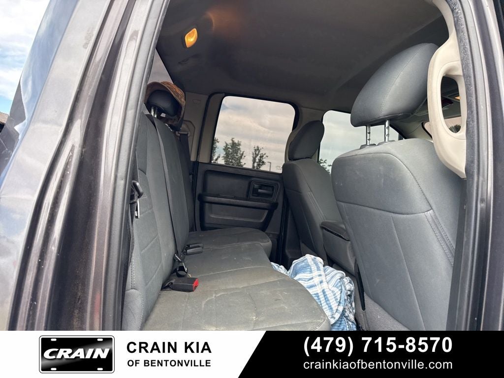 2018 RAM 1500 Express - 4WD / LIFTED!