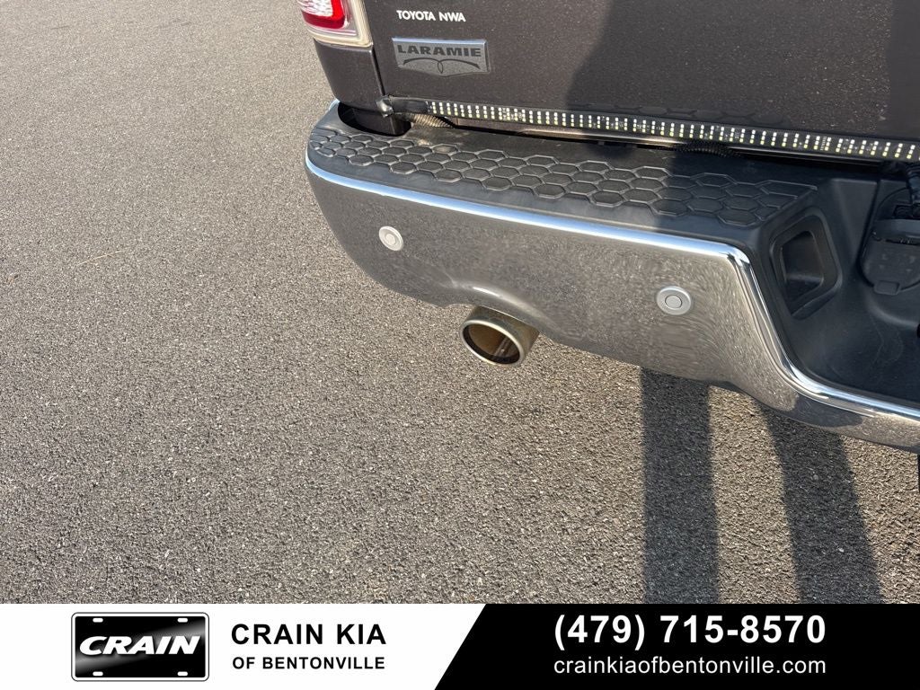 2015 RAM 1500 Laramie - 4WD / SUNROOF