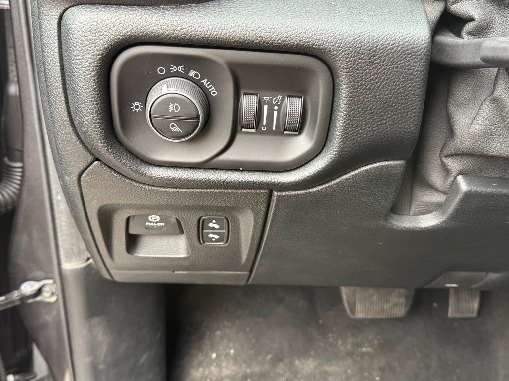 2020 RAM 1500 Laramie - CLEAN CARFAX