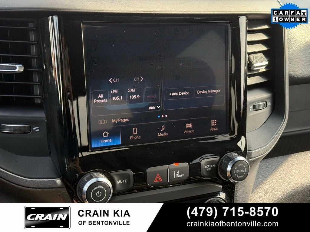 2025 RAM 1500 Warlock - 4WD / CLEAN CARFAX / ONE OWNER