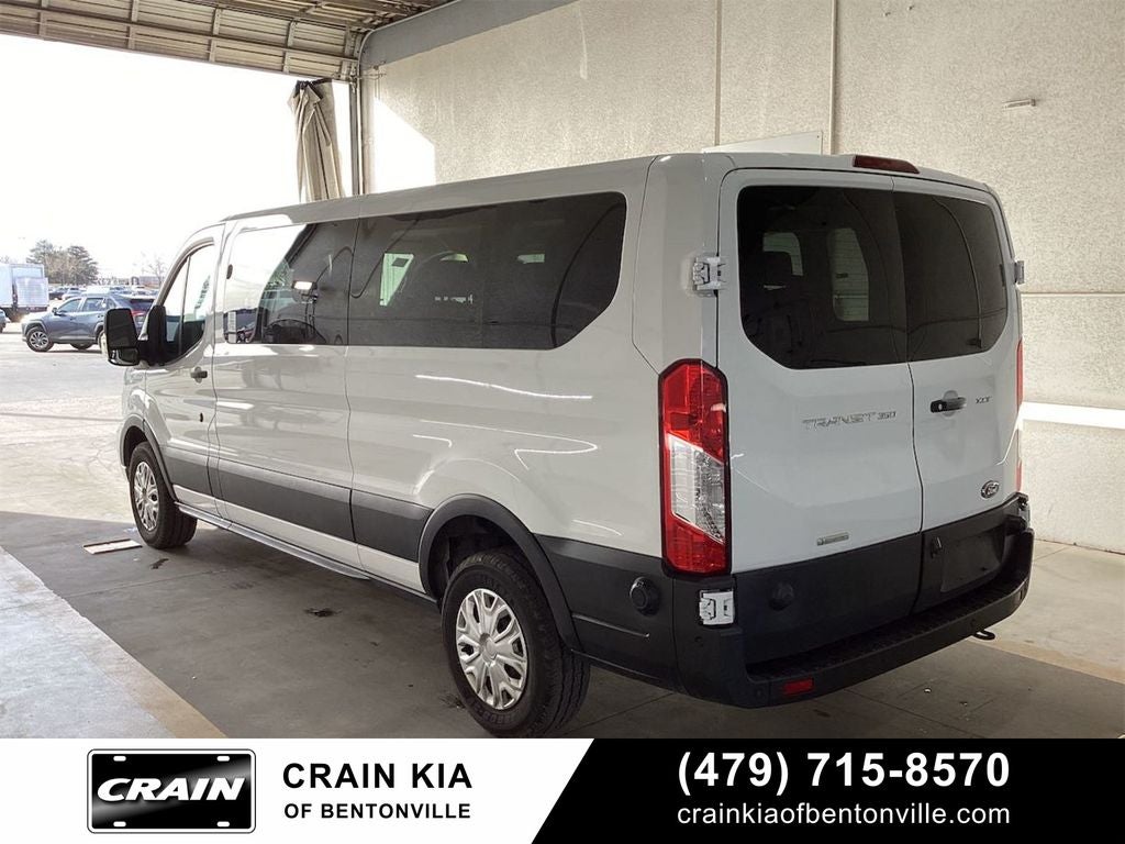 2024 Ford Transit-350 XLT - 12 PASSENGER / CLEAN CARFAX / ONE OWNER