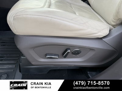 2020 Ford Explorer Platinum - 4WD / PANORAMIC SUNROOF / CLEAN CARFAX