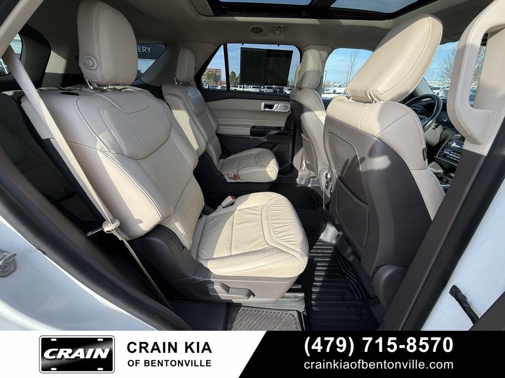 2020 Ford Explorer Platinum - 4WD / PANORAMIC SUNROOF / CLEAN CARFAX