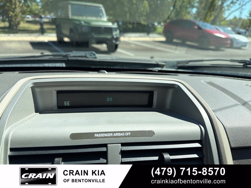 2009 Ford Escape XLT - CLEAN CARFAX / ONE OWNER