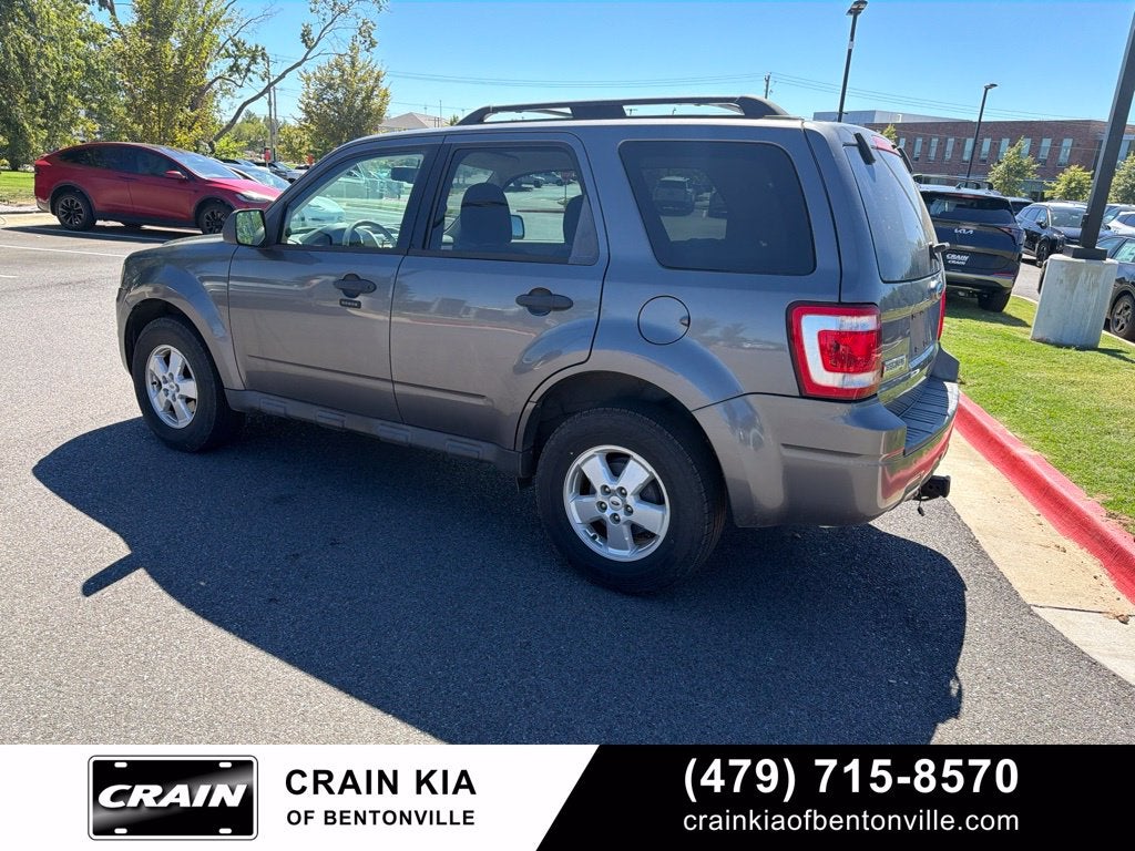2009 Ford Escape XLT - CLEAN CARFAX / ONE OWNER