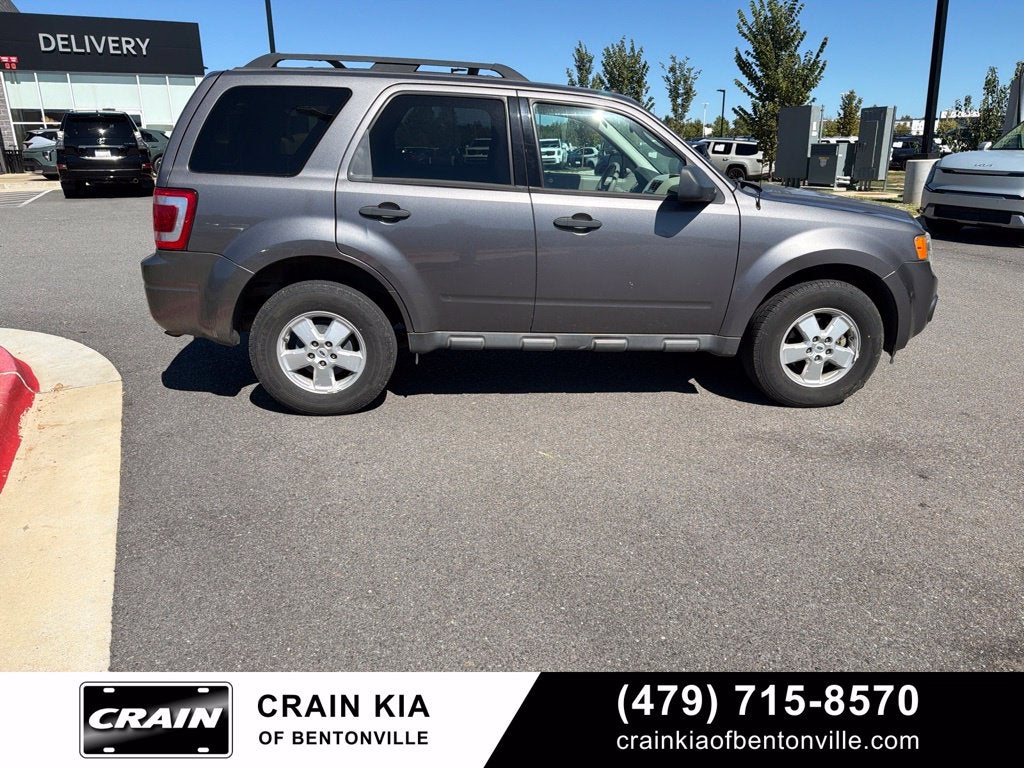 2009 Ford Escape XLT - CLEAN CARFAX / ONE OWNER