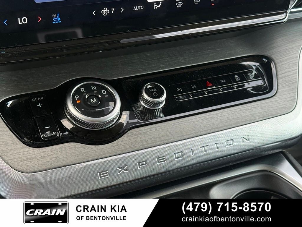 2025 Ford Expedition Platinum