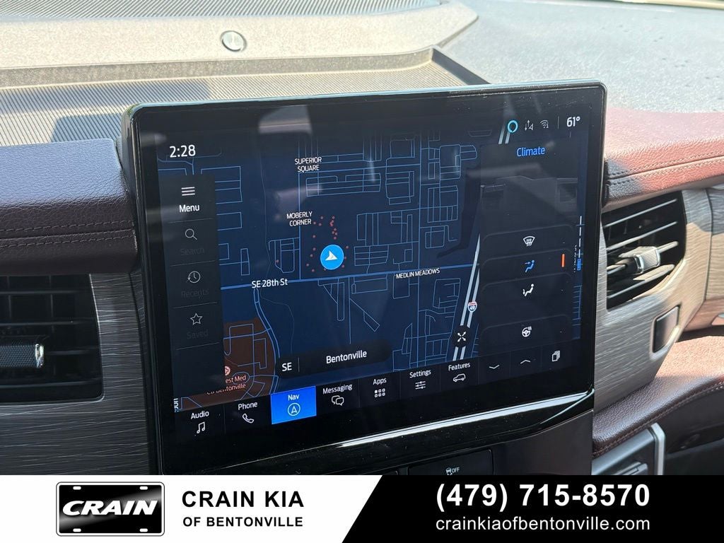 2024 Ford Expedition Limited - 4WD / PANORAMIC SUNROOF / CARFAX ONE OWNER