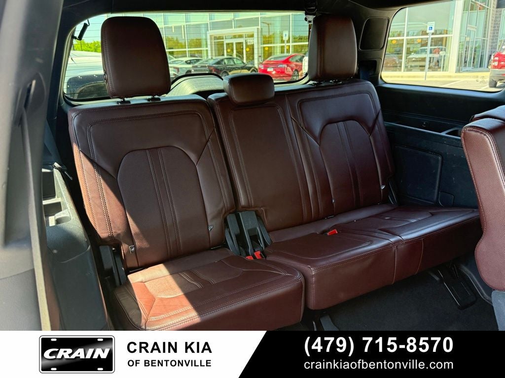 2024 Ford Expedition Limited - 4WD / PANORAMIC SUNROOF / CARFAX ONE OWNER
