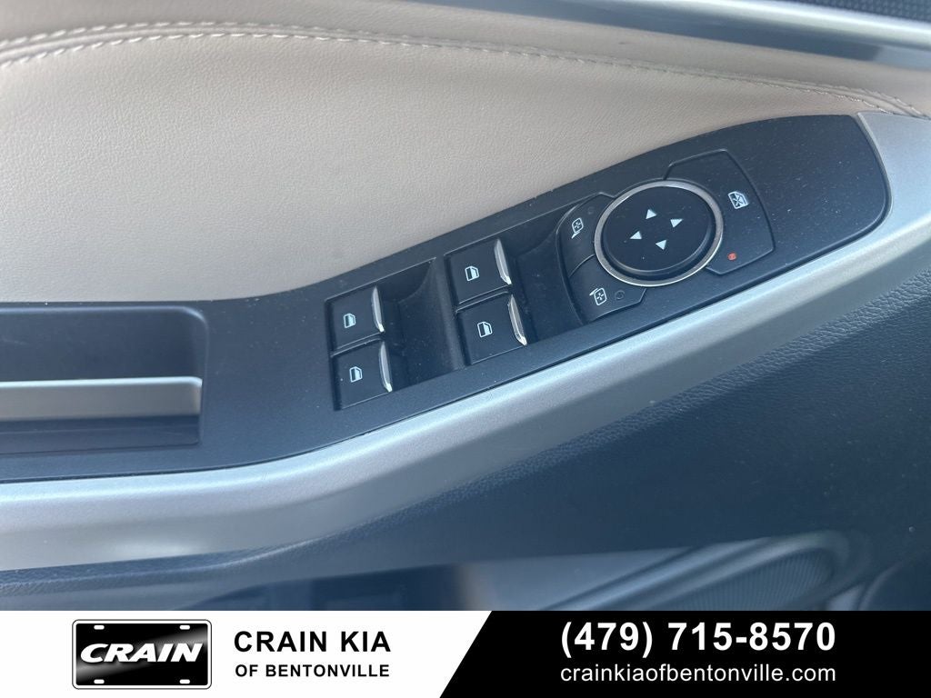 2023 Ford Explorer XLT - CLEAN CARFAX / ONE OWNER / 3RD ROW