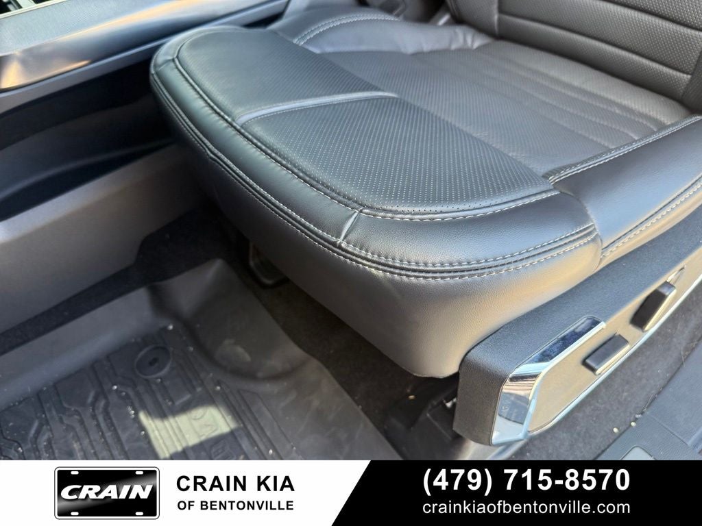2026 Ford F-150 Platinum - 4WD / CLEAN CARFAX / ONE OWNER