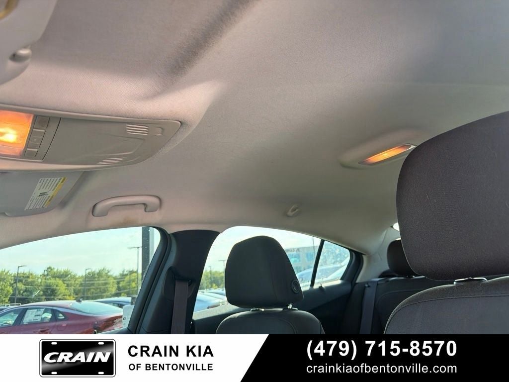 2017 Chevrolet Cruze LT - CLEAN CARFAX