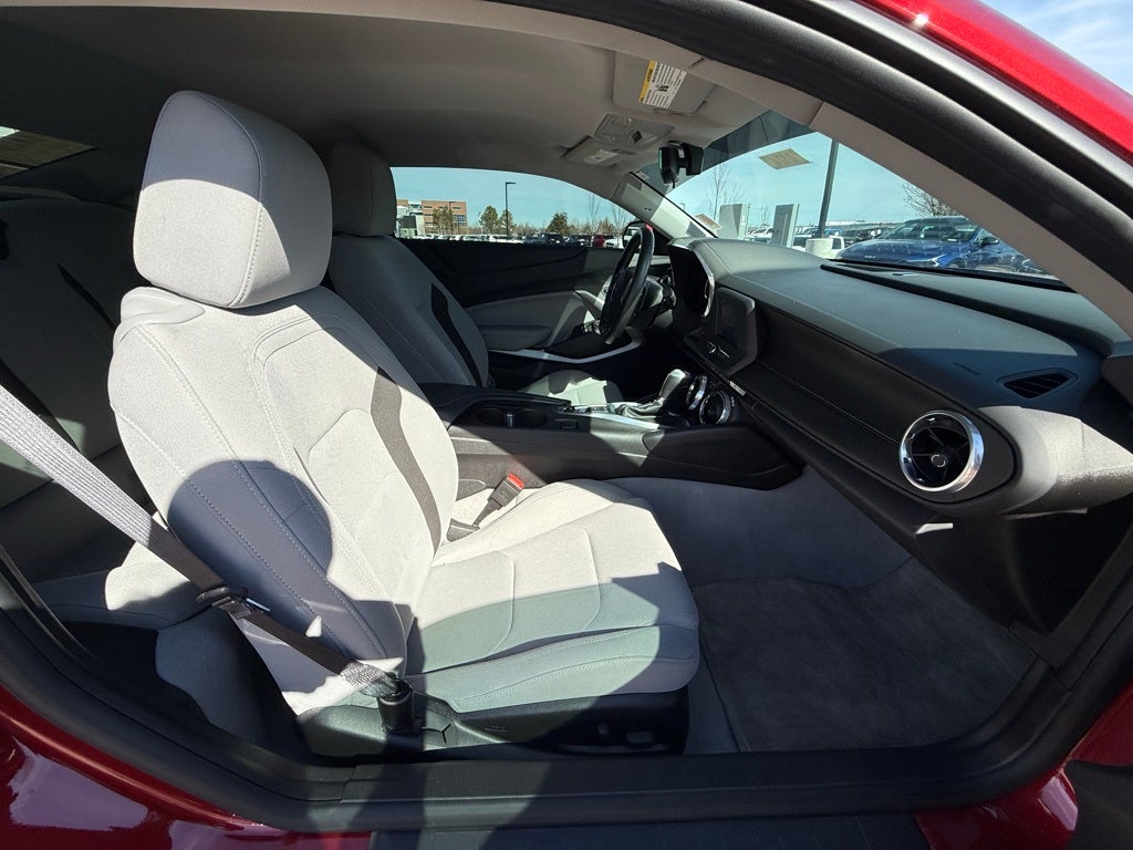 2017 Chevrolet Camaro 1LT - CLEAN CARFAX