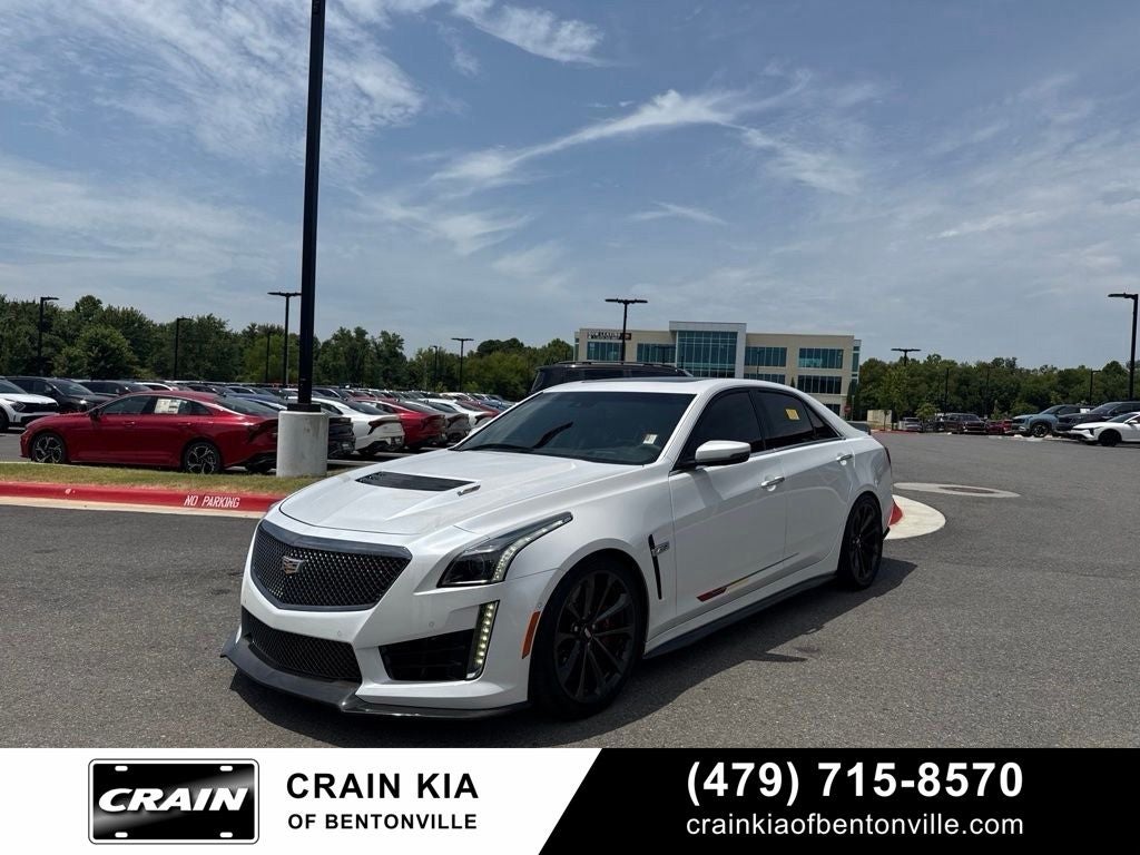 2019 Cadillac CTS-V Base - $107,215 MSRP / CLEAN CARFAX / SUNROOF