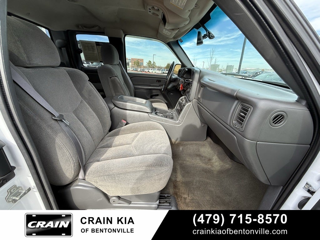 2005 Chevrolet Silverado 1500 Z71 Style Side - 4WD / CLEAN CARFAX