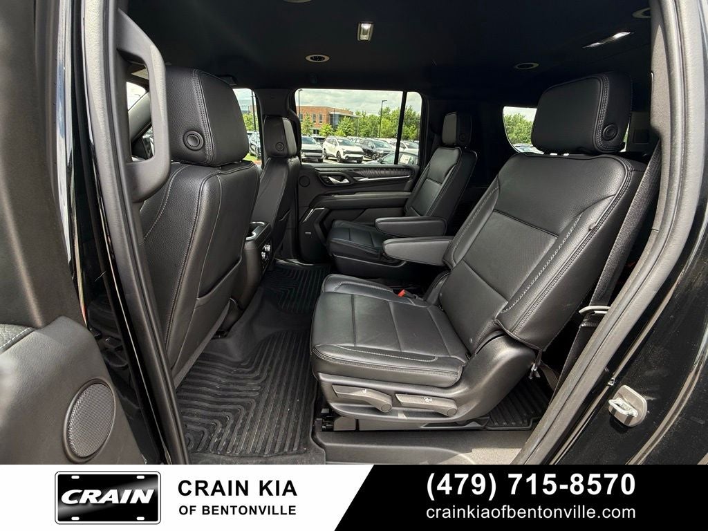 2022 GMC Yukon XL Denali - 4WD / CLEAN CARFAX