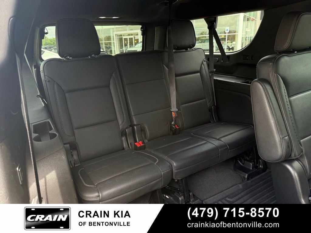 2022 GMC Yukon XL Denali - 4WD / CLEAN CARFAX