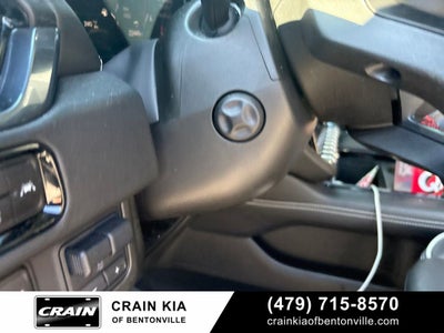 2025 GMC Yukon AT4 Ultimate - 4WD / PANORAMIC SUNROOF / ONE OWNER