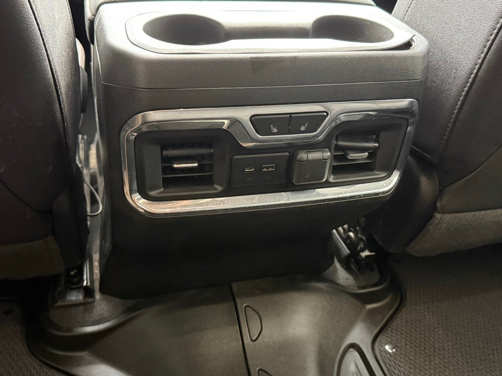 2023 GMC Sierra 2500HD AT4 - 4WD / SUNROOF / CLEAN CARFAX