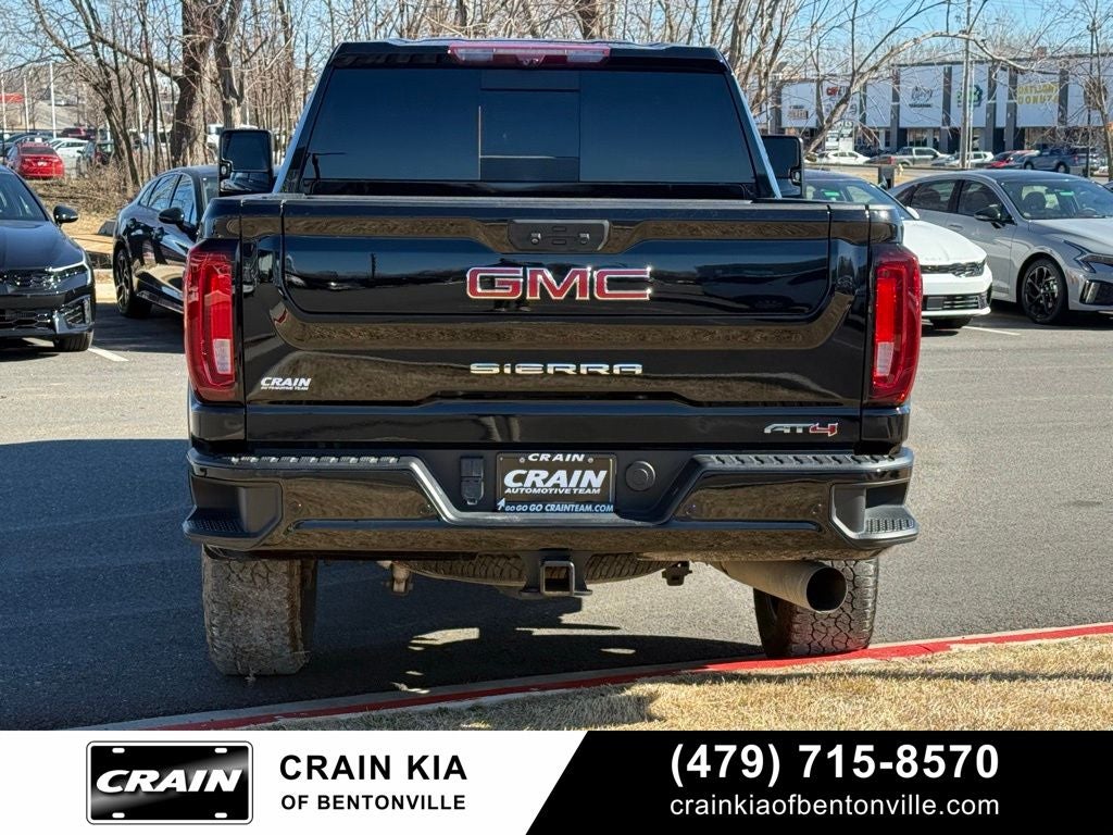 2022 GMC Sierra 2500HD AT4 - 4WD / SUNROOF / CLEAN CARFAX