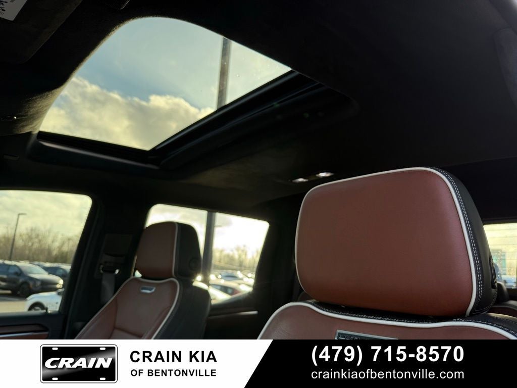 2024 GMC Sierra 1500 Denali Ultimate - 4WD / SUNROOF / CARFAX ONE OWNER