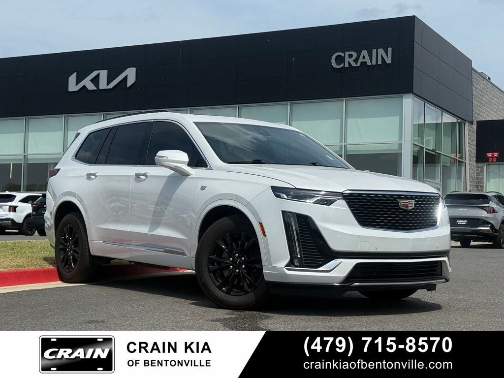 2024 Cadillac XT6 Luxury - AWD / PANORAMIC SUNROOF / CLEAN CARFAX