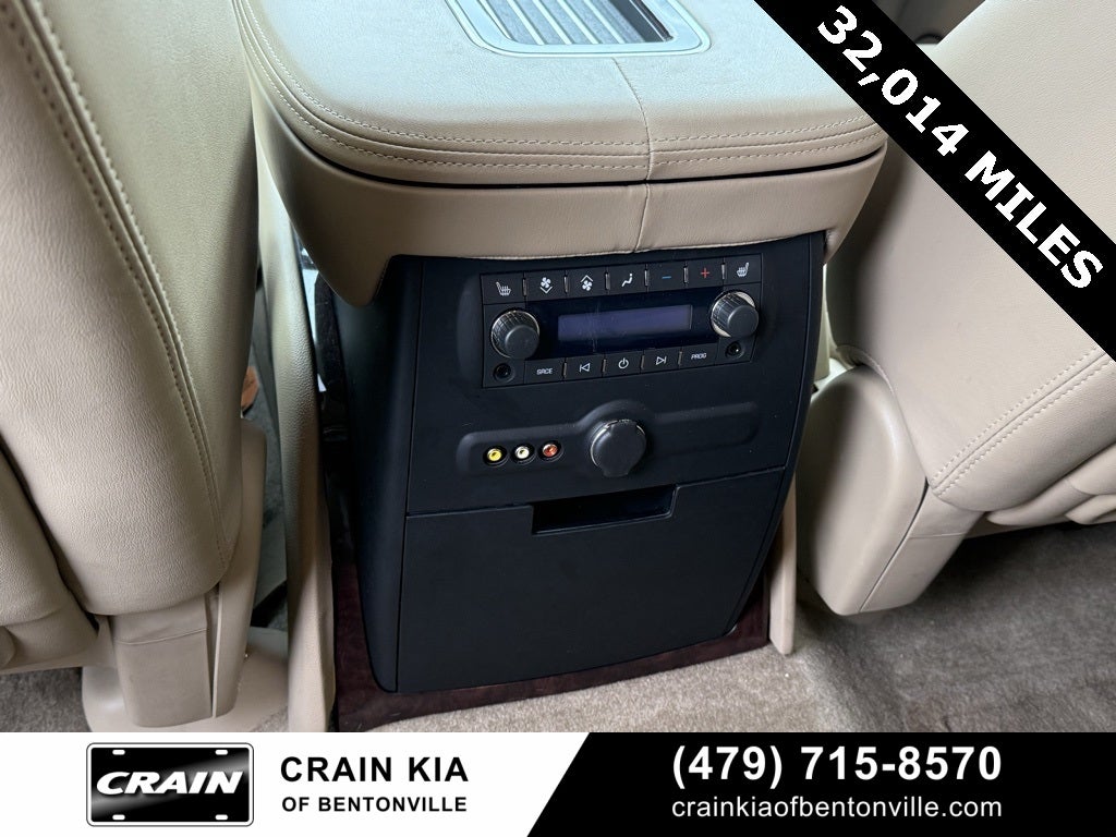 2014 Cadillac Escalade Premium - AWD / CLEAN CARFAX / VERY LOW MILES!